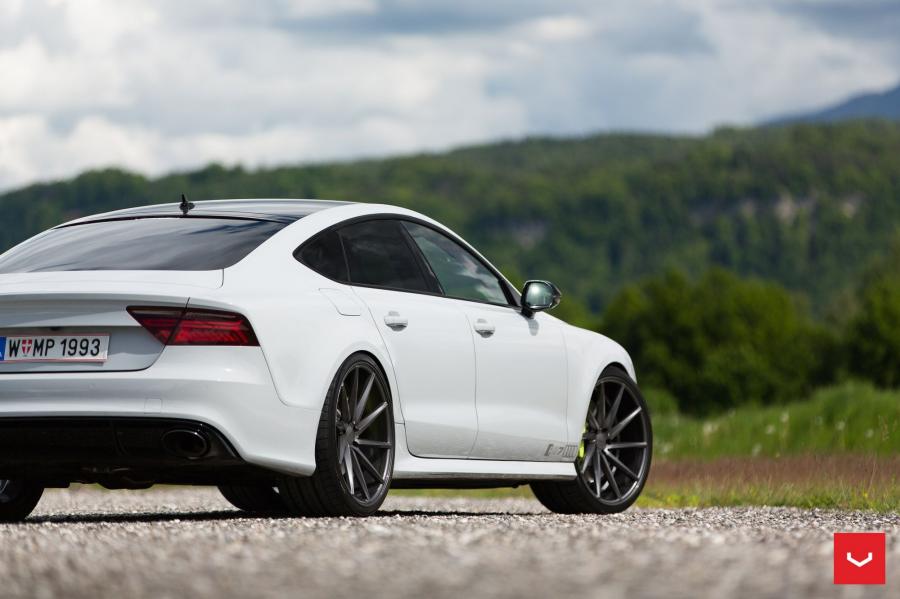  Audi RS7 Sportback on Vossen Wheels (CVT) 2017 года  (фото 14 из 52)